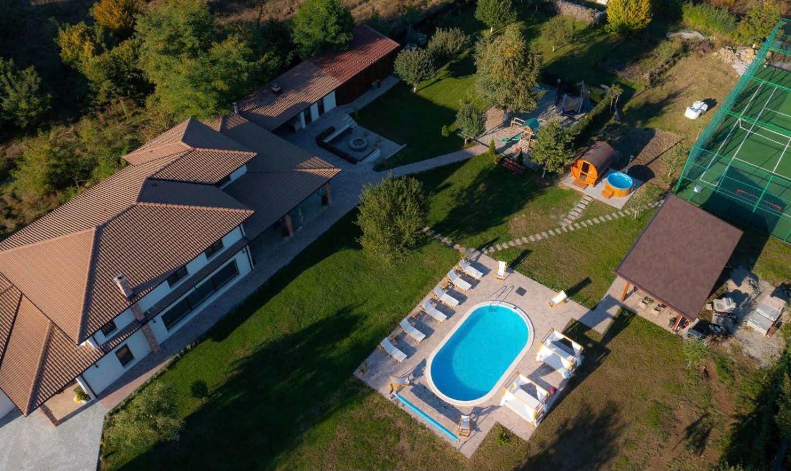Вилла Epic House Valea Avrigului Экстерьер фото